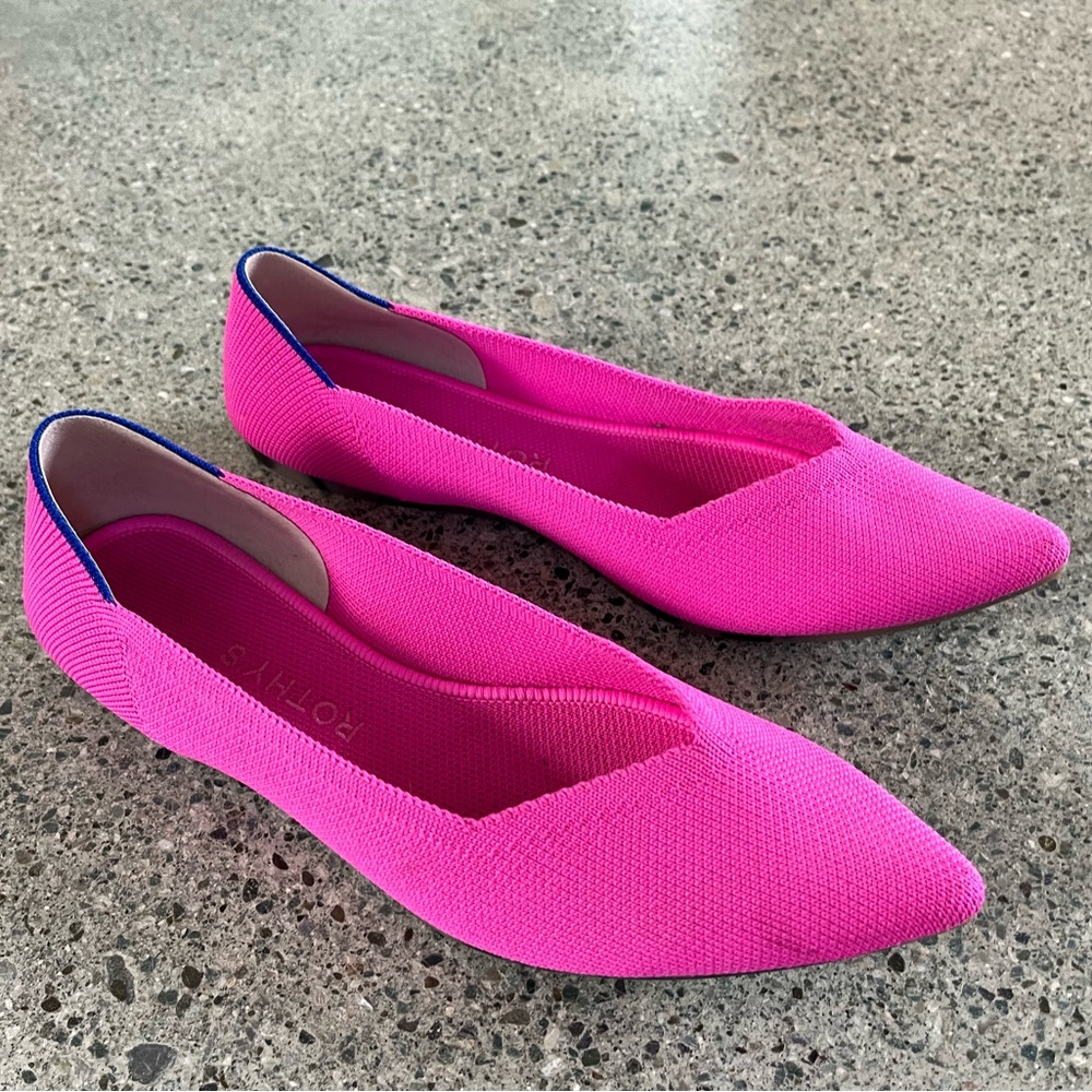 Rothy's “The Point” Flats in Dragon Fruit (8)